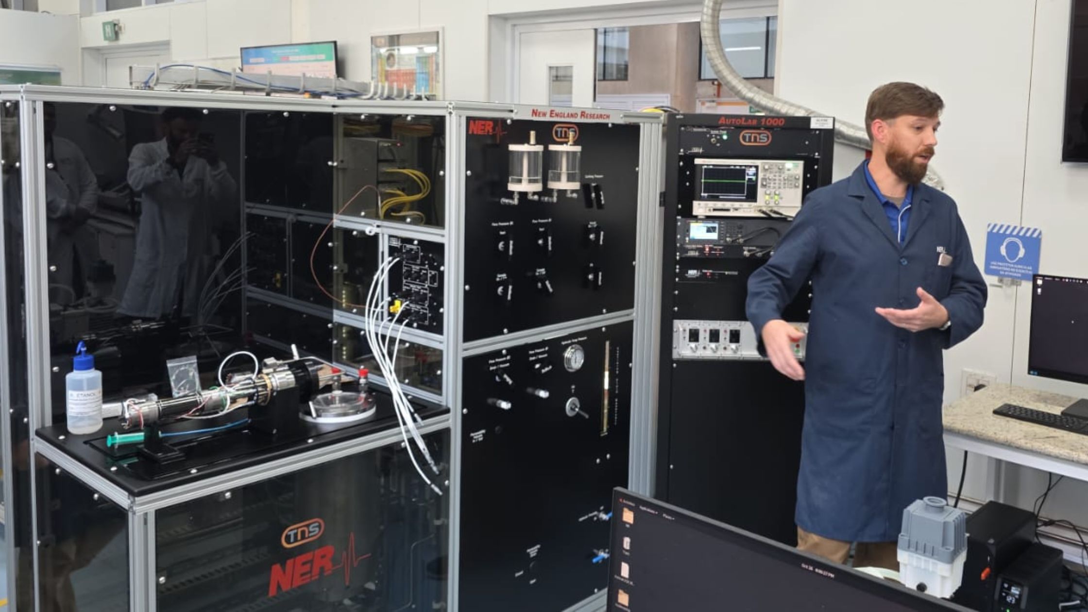 AutoLab NER: tecnologia de ponta em caracterização petrofísica e geomecânica