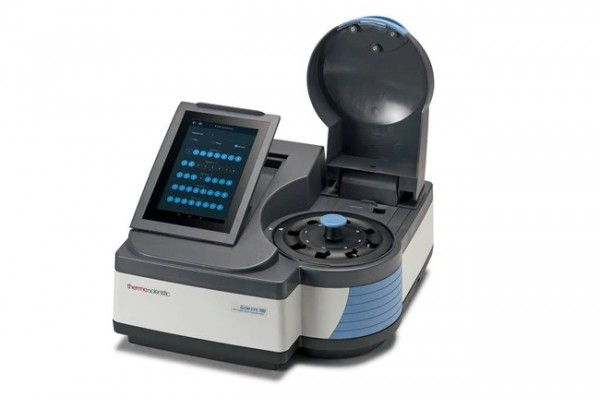 Espectrofotômetro UV-Vis Thermo Scientific GENESYS 180 — controle de qualidade industrial